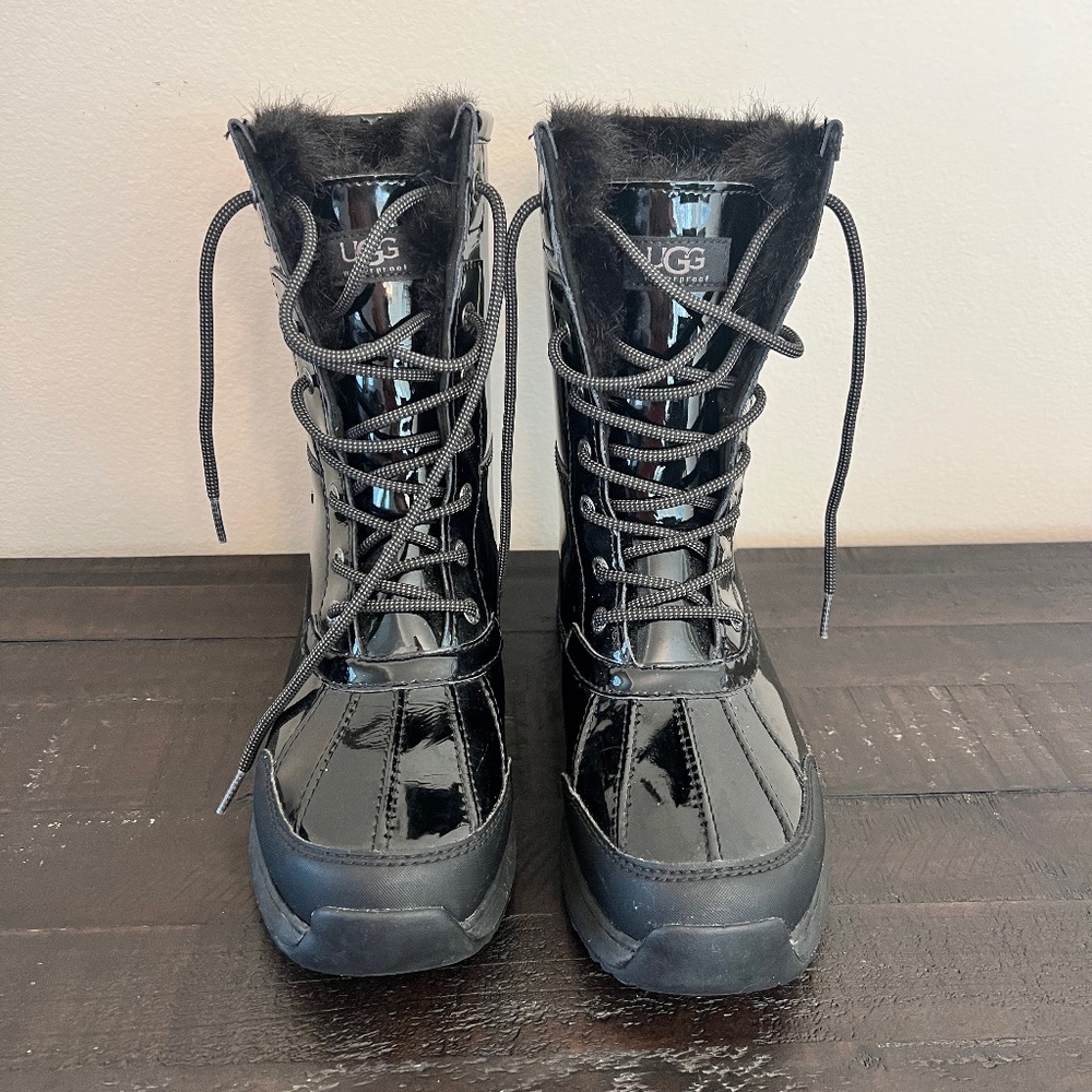 UGG Adirondack Boot III - ONLY WORN ONCE!! PRICED TO SELL FAST!